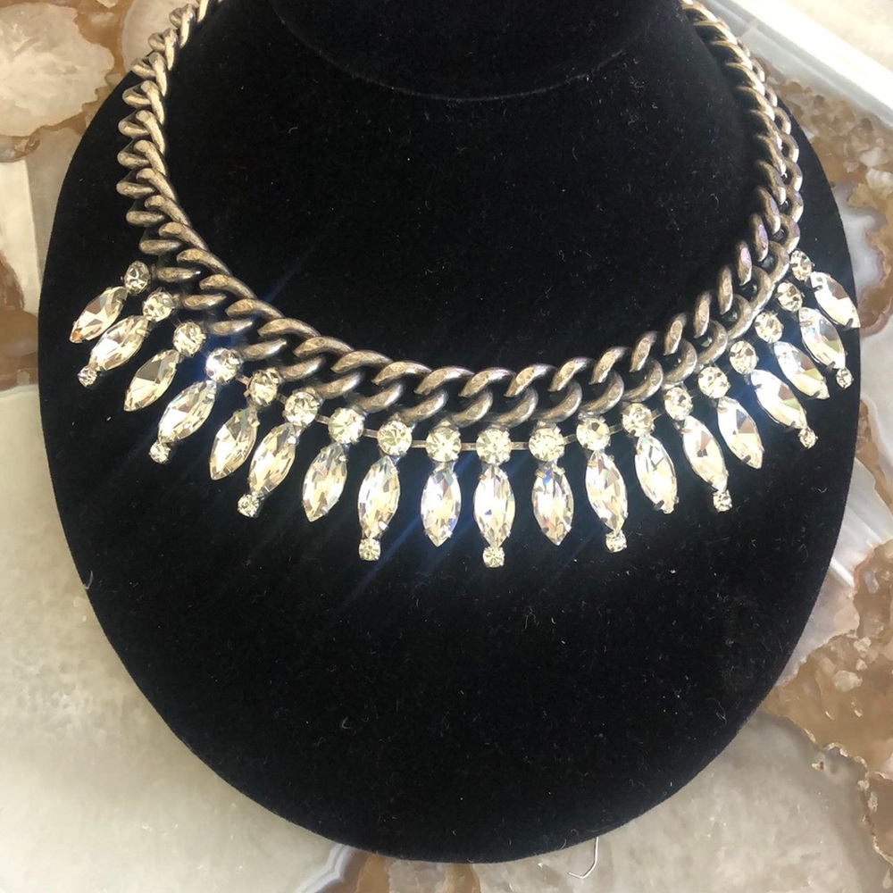 Crystal on Edgy Antiqued Silver Curb Chain Statement Necklace-Boutique